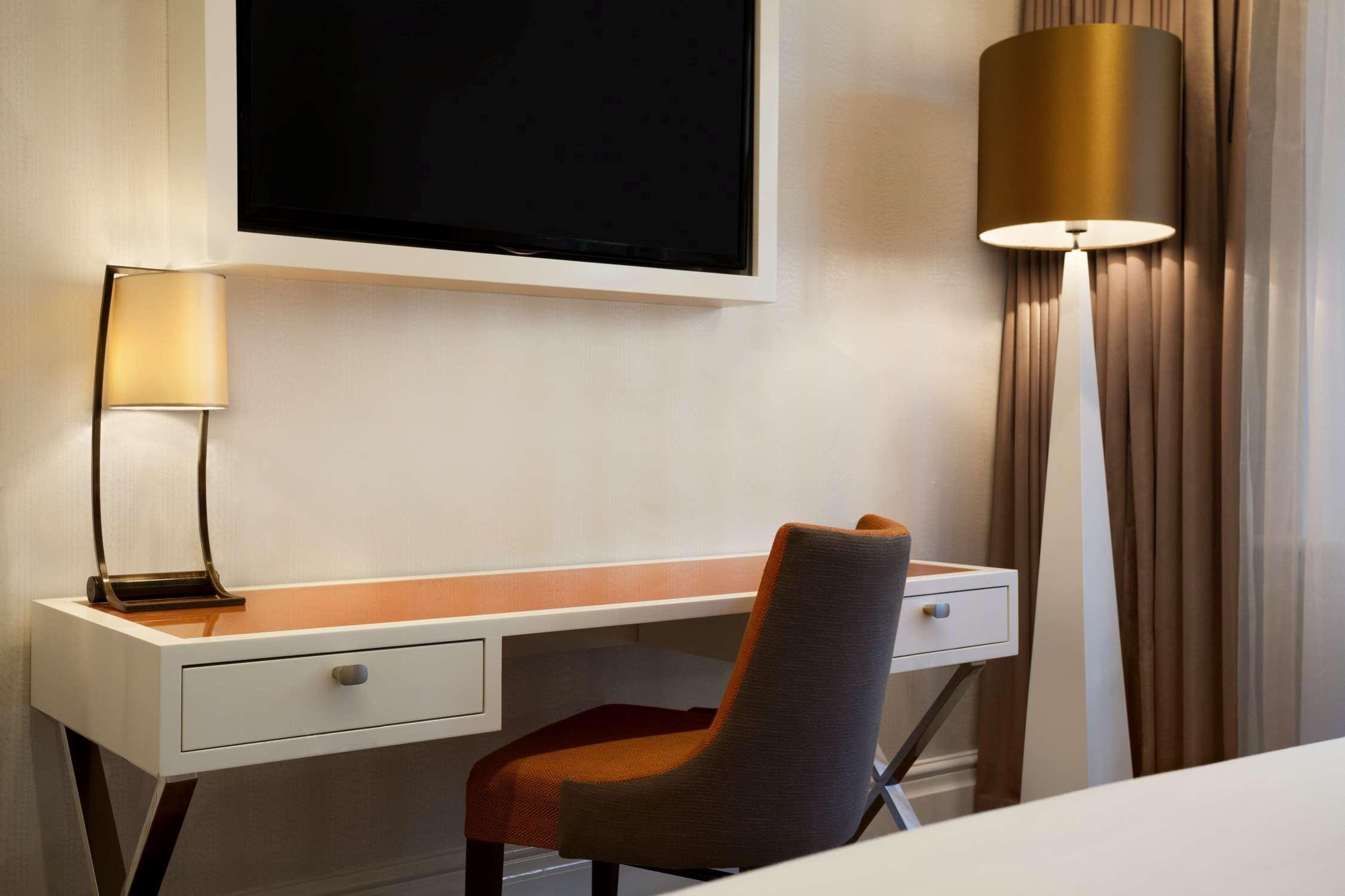 Hilton London Hyde Park Hotel Екстериор снимка